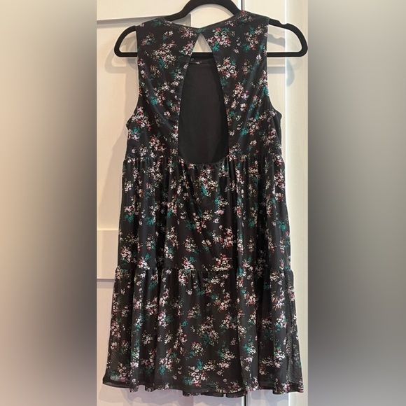 NWT AFRM Mesh Tiered Black Floral Print Mini Dress - Size M - Picture 2 of 4